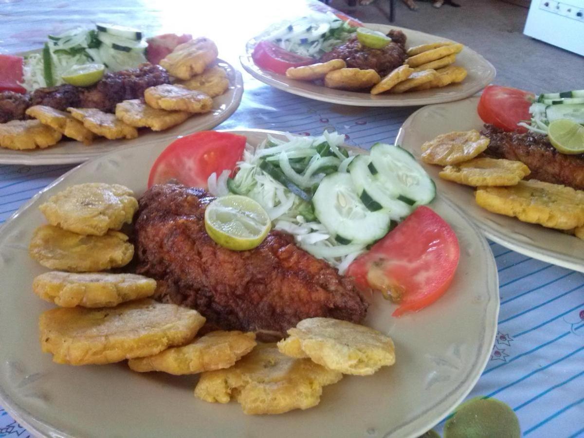 San Blas Islands - Private Cabin Over-The-Ocean Including Meals Mandinga Exterior photo